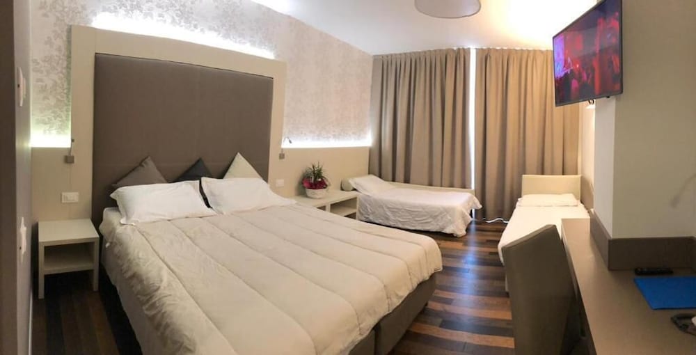 Comfort Triple Room - Photo 2
