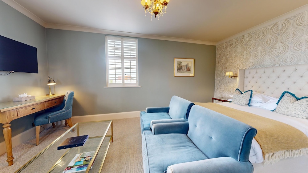 Castle Suite photo 2