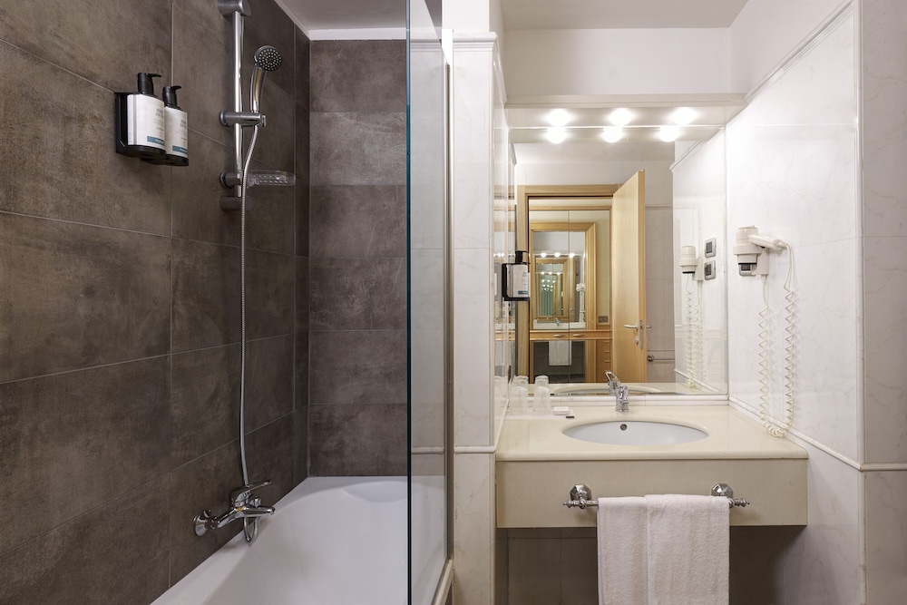 Executive Room photo 2