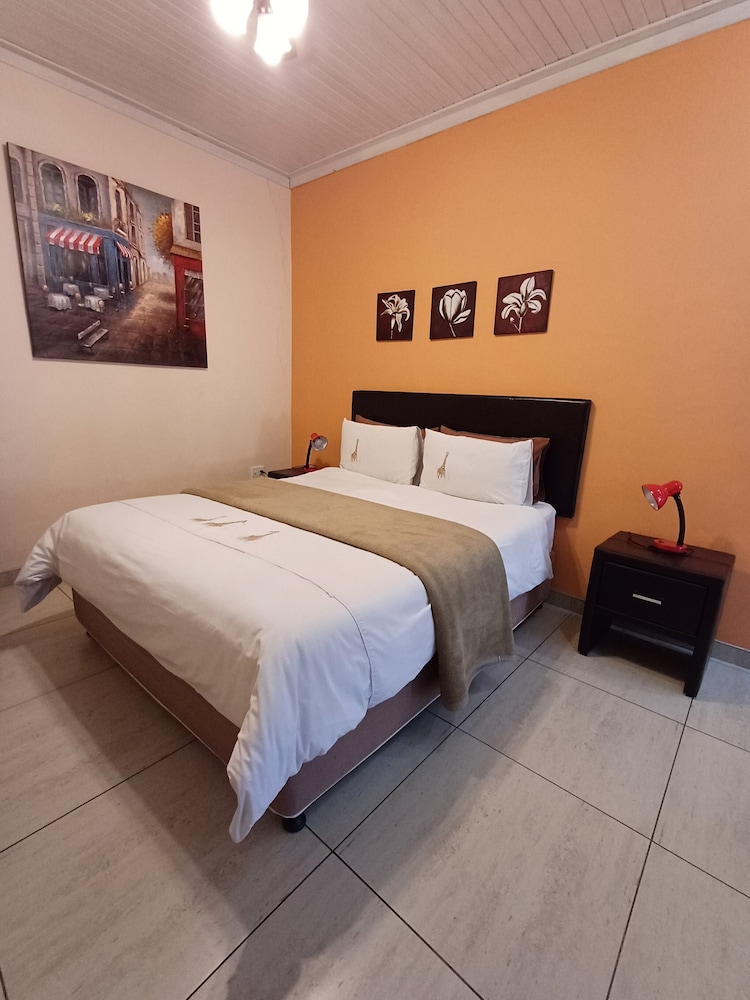 Family Room, 2 Bedrooms photo 1