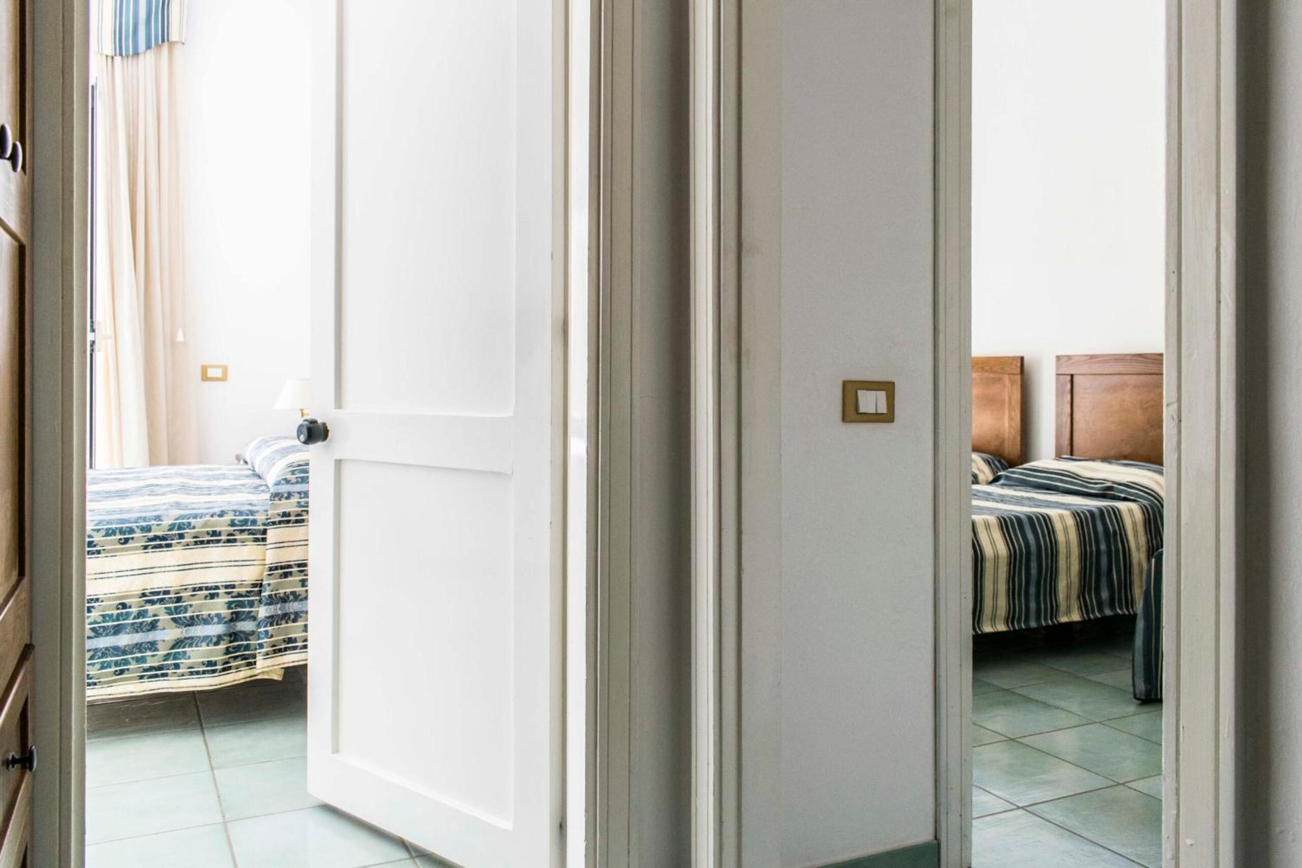 Quadruple Room - Photo 6