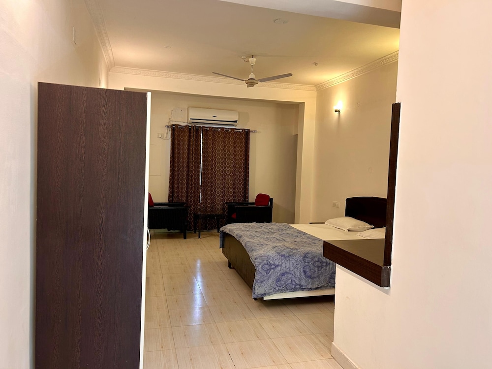 Deluxe Double Room, City View