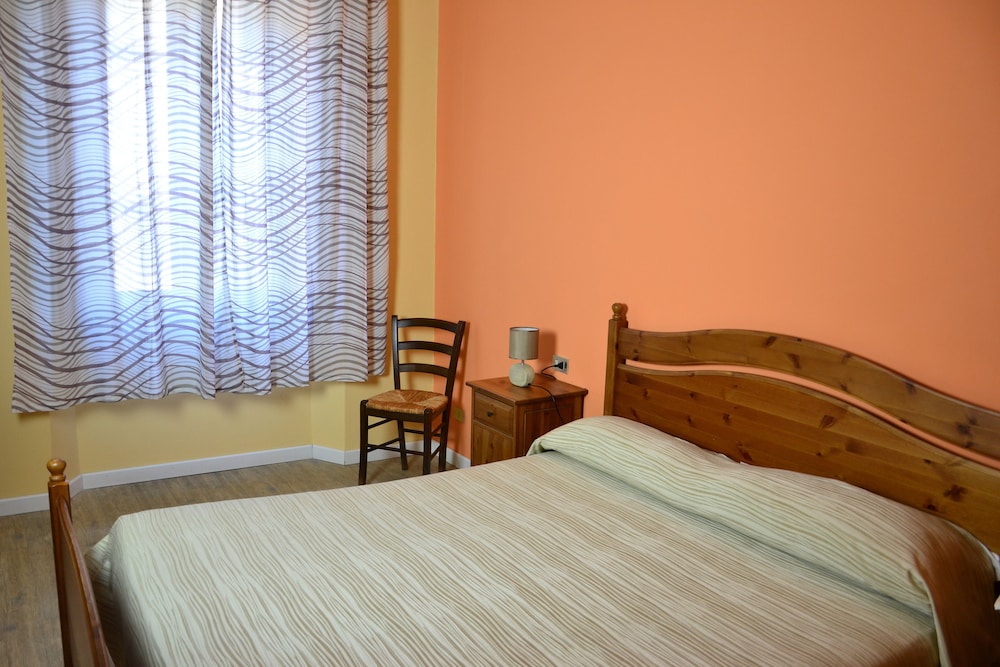 Single Room photo 1