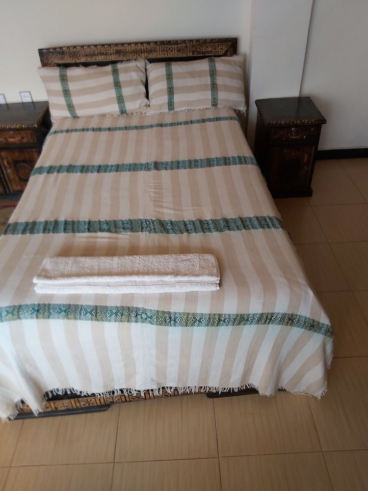 Honeymoon Room photo 2