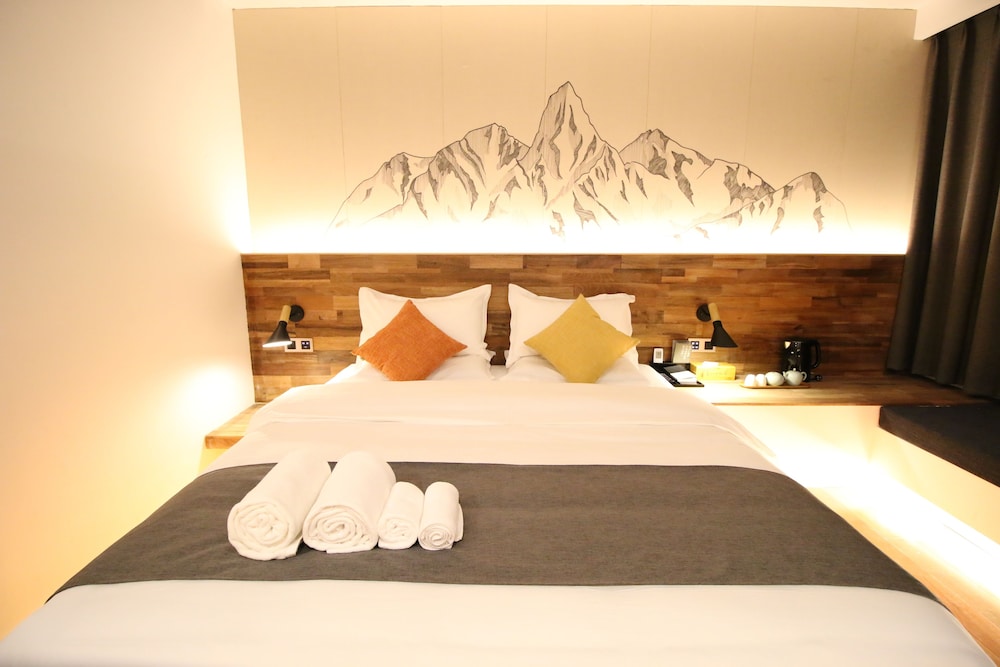 Comfort King Room photo 3