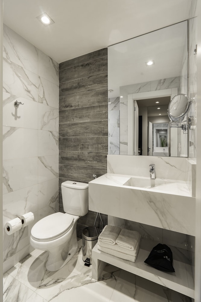 Deluxe Double Room - Photo 5