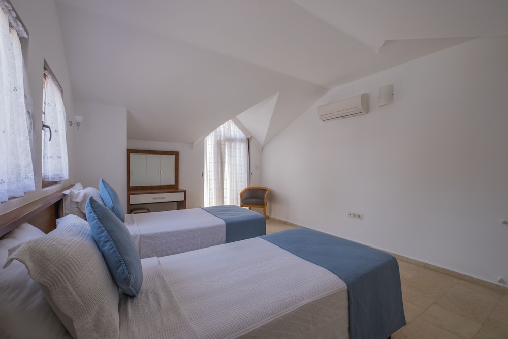 Villa, 5 Bedrooms (Olympia B2) photo 3