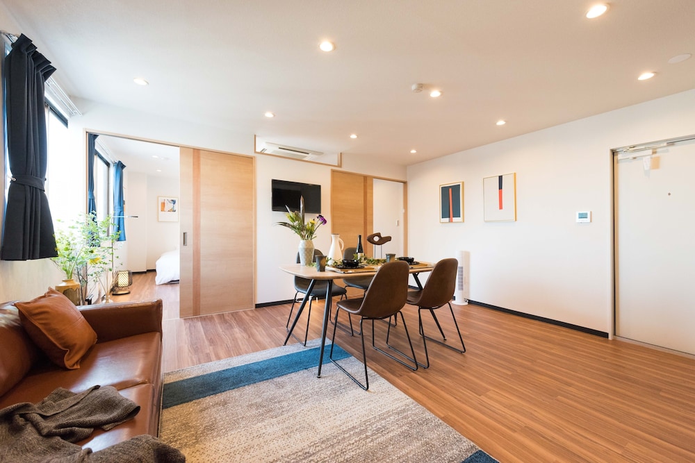 Apartment photo 1