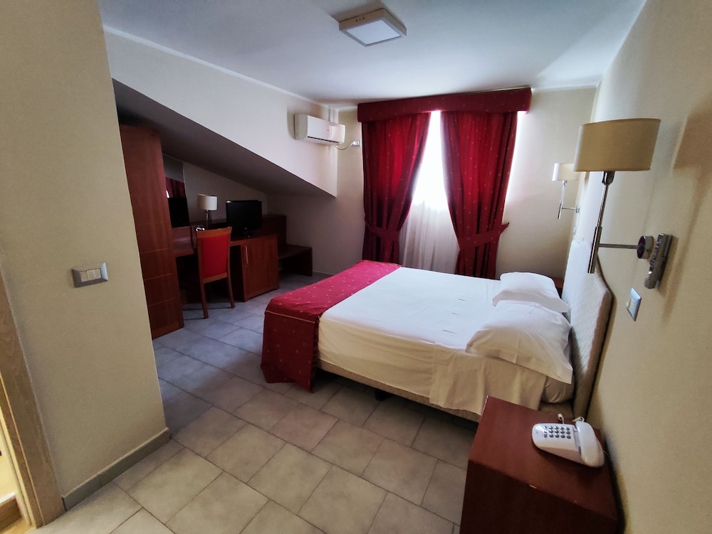 Superior Single Room