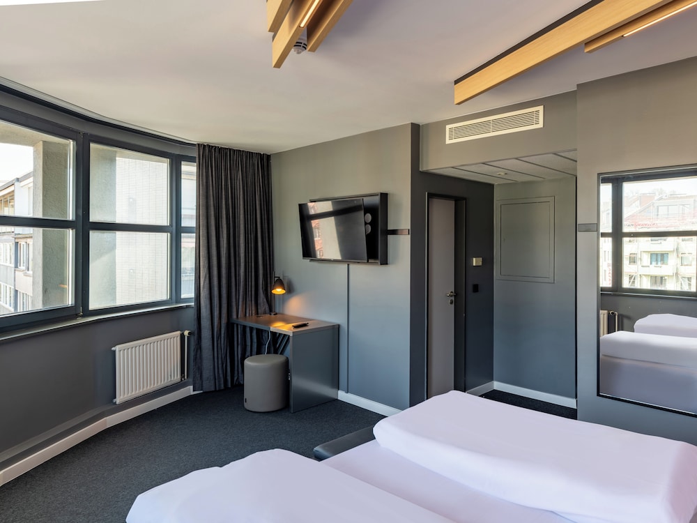 Premium Double Room - Photo 3