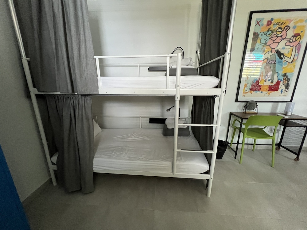 Standard Shared Dormitory, Women only photo 2