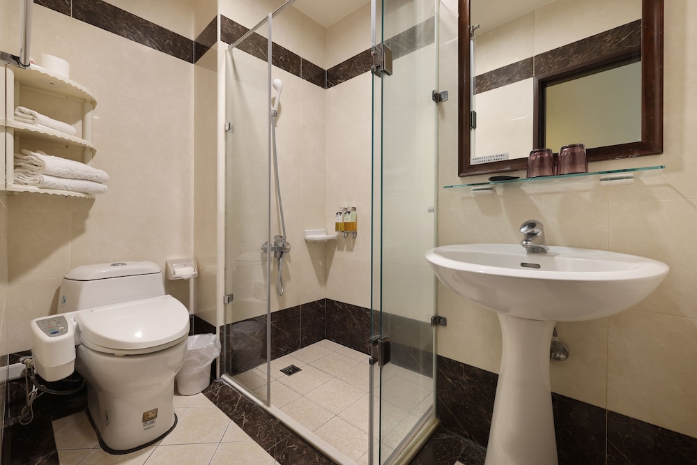 Standard Twin Room photo 3