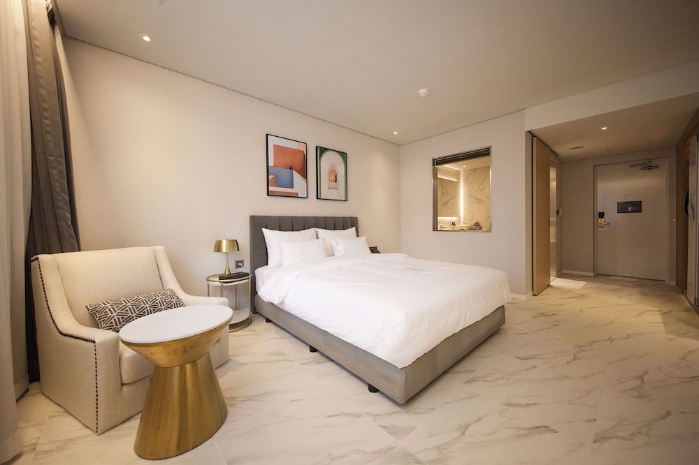 Royal Suite photo 3