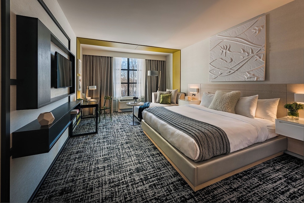 Room, 1 King Bed, Accessible (2 - Superior King ADA Room) photo 1