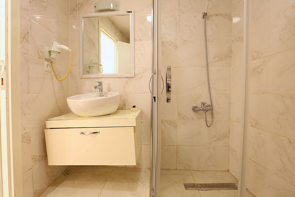 Deluxe Double Room, Balcony, Sea View photo 2