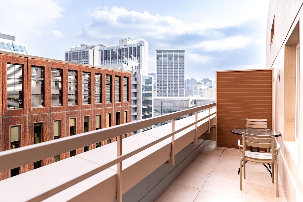 Premium Family Suite With Loft 1602 - Photo 6
