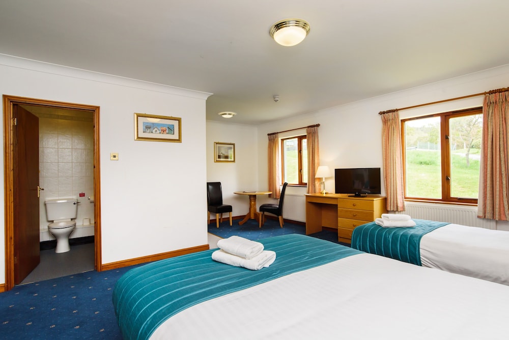 Double or Twin Room (Disability Access) photo 3