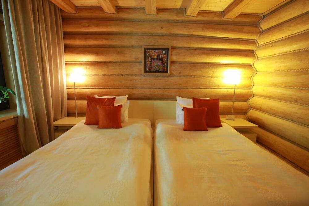 Standard Twin Room photo 2
