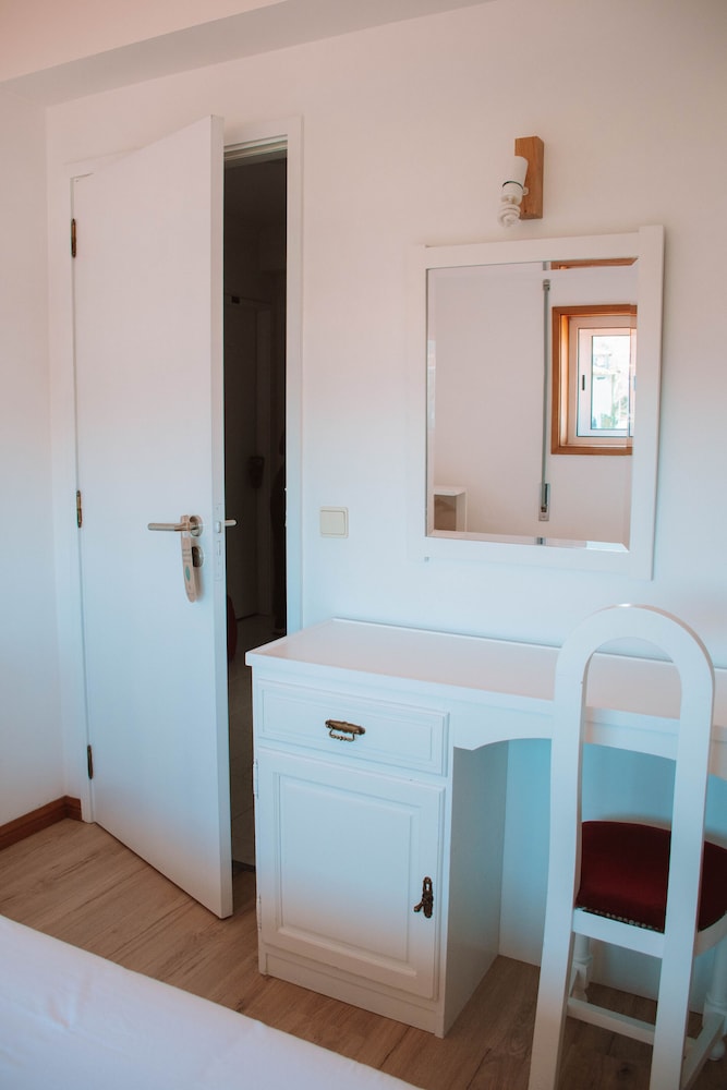 Basic Single Room photo 2