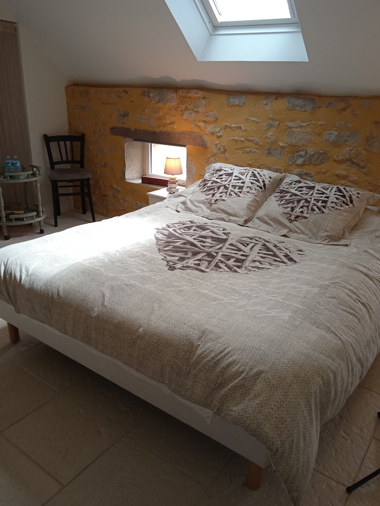 Basic Double Room - Photo 9