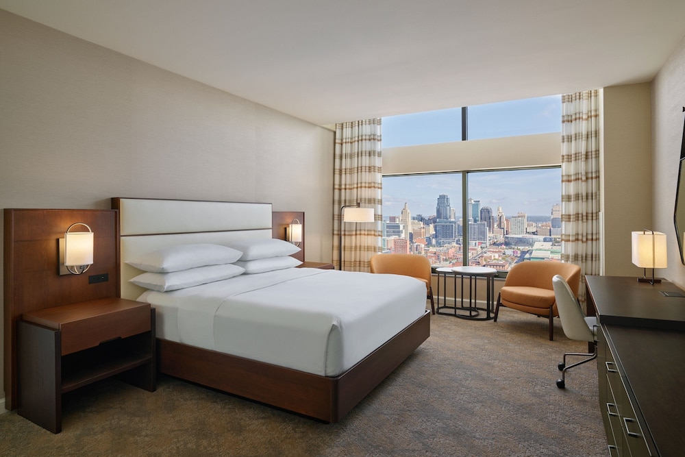 Luxury Suite, 1 Bedroom - Photo 9