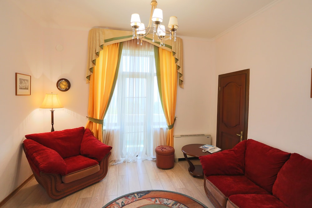 Suite, 1 Bedroom photo 3