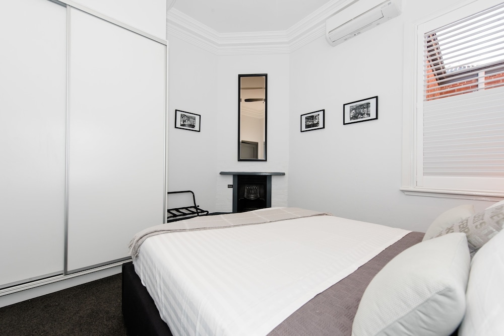 Apartment, 1 Queen Bed photo 3