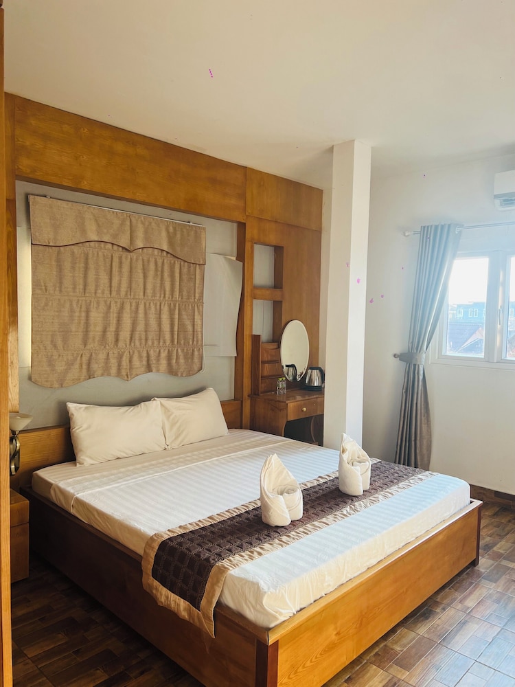 Deluxe Double Room, Balcony, City View photo 1