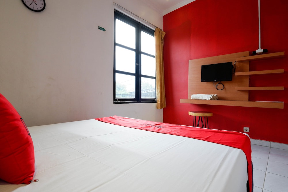 Deluxe Room - Photo 6