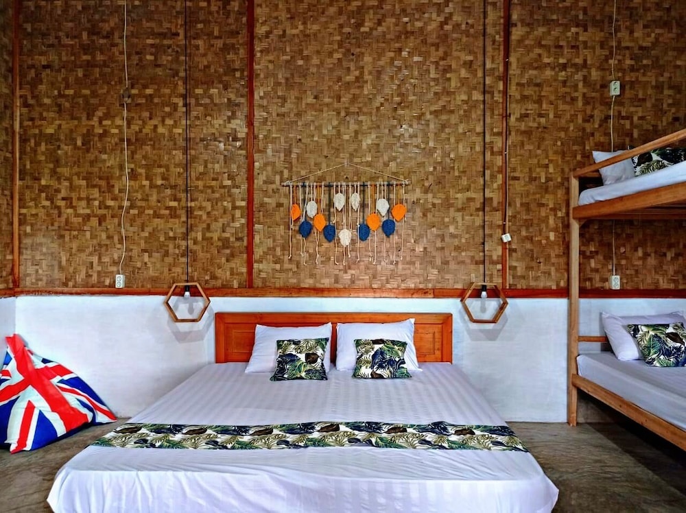 Basic Quadruple Room photo 1