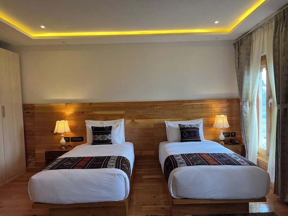 Deluxe Double or Twin Room, Mountain View photo 1