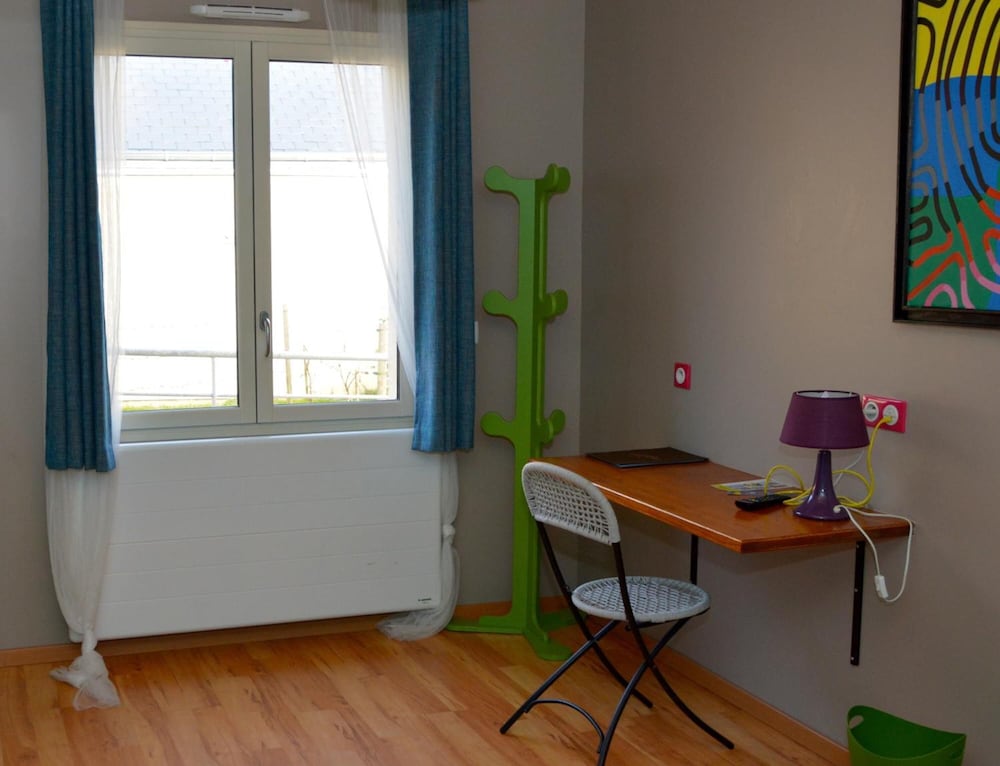 Family Room, Accessible, Garden Area photo 1