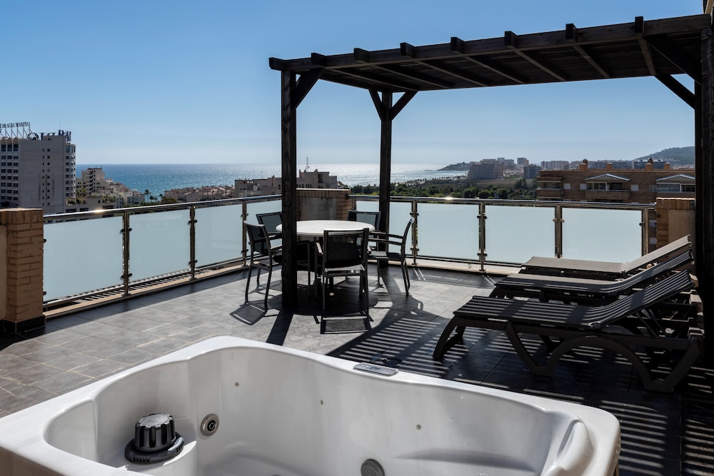 Deluxe Room, Terrace (Hall of Fame GOAT (4))