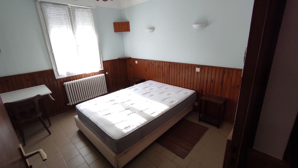 Economy Room photo 1