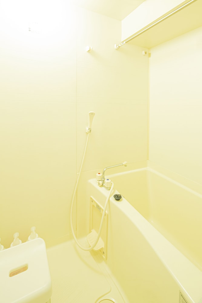 Twin Room - Photo 16