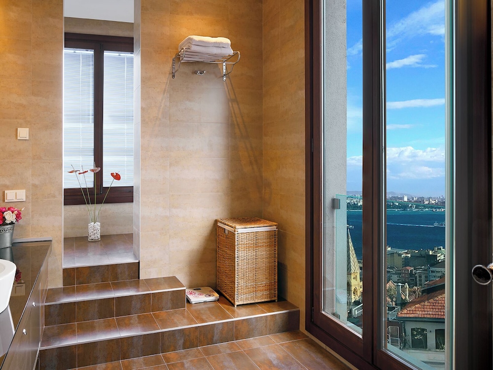 Superior Condo, Partial Sea View photo 1