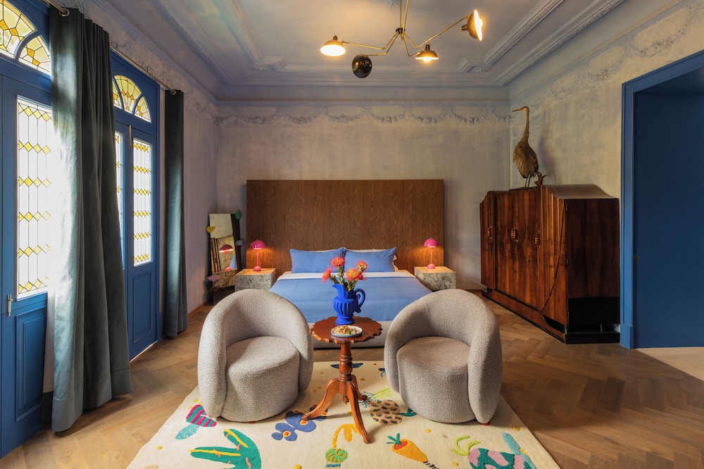 Deluxe Room, City View
