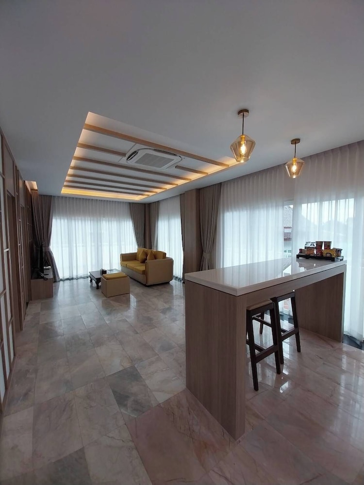 New Two Bedroom Grand Family Suite with free Minibar(One time) - Photo 15