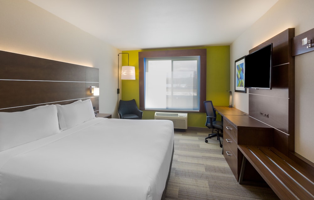 Standard Room, 1 King Bed, Accessible (Comunications, Tub) - Photo 2