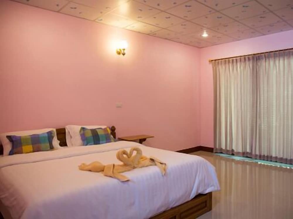 Super Deluxe Room/ Max 2 Persons