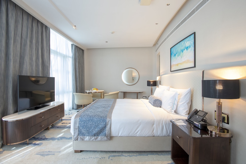 Junior Studio Suite