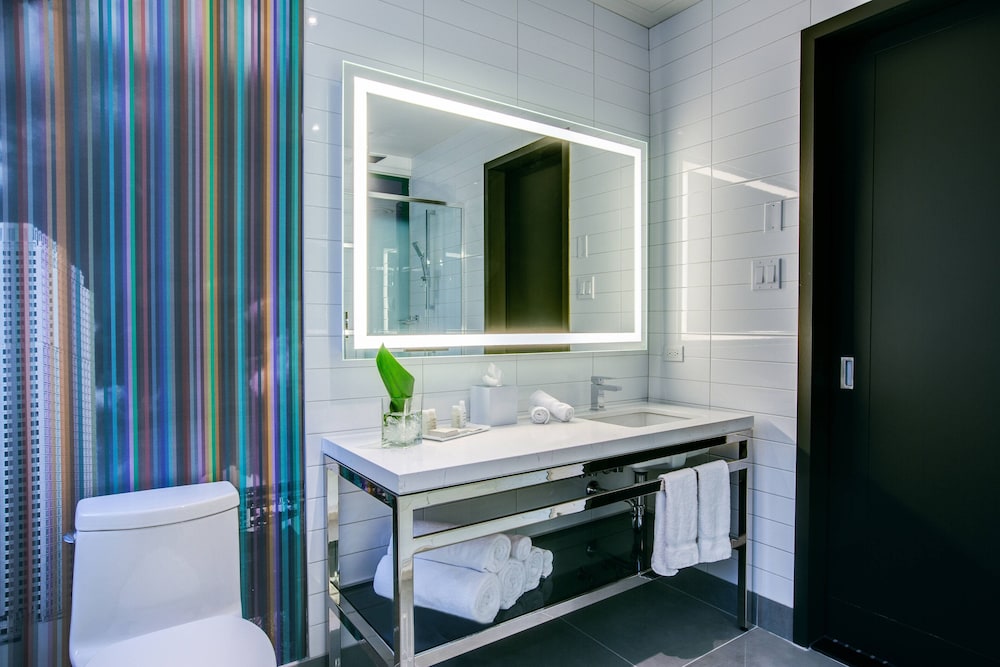 Suite, 1 Bedroom thumbnail 6