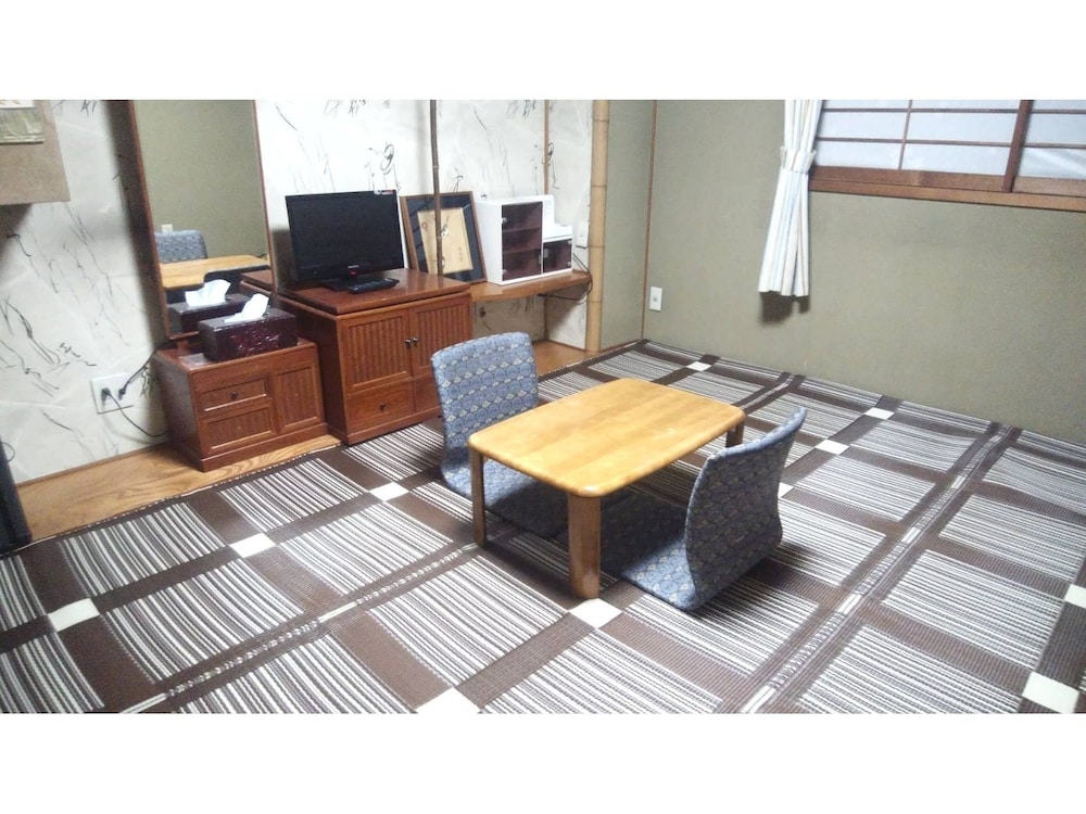 Double Room with Bathroom photo 2