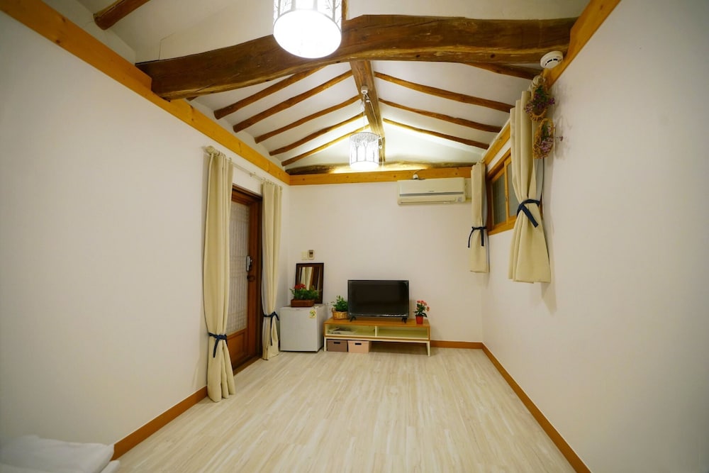 Traditional Room (Moon) photo 1