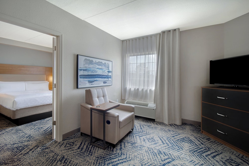 Suite, 1 Bedroom, Accessible (Communications) - Photo 3