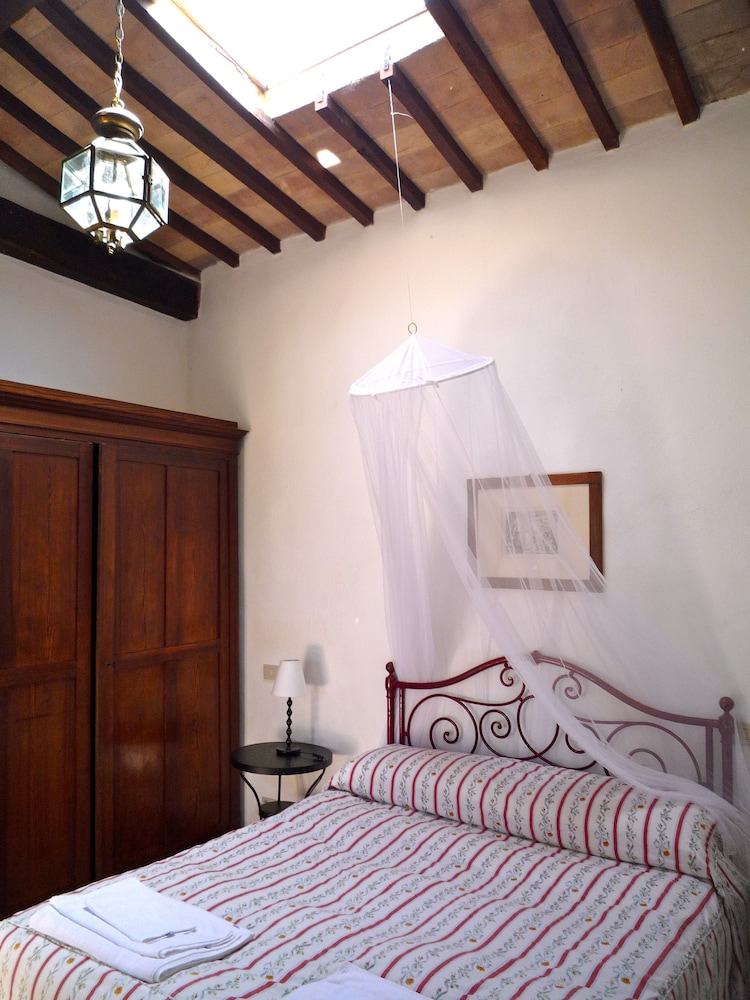 Apartment (La Falegnameria - For 2 People)