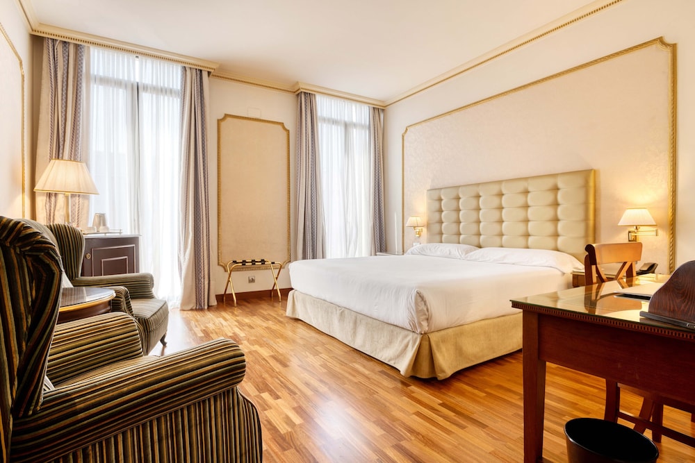 Deluxe Room with Jacuzzi