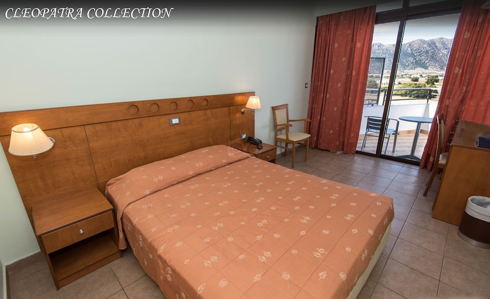 Economy Double or Twin Room, Balcony photo 3