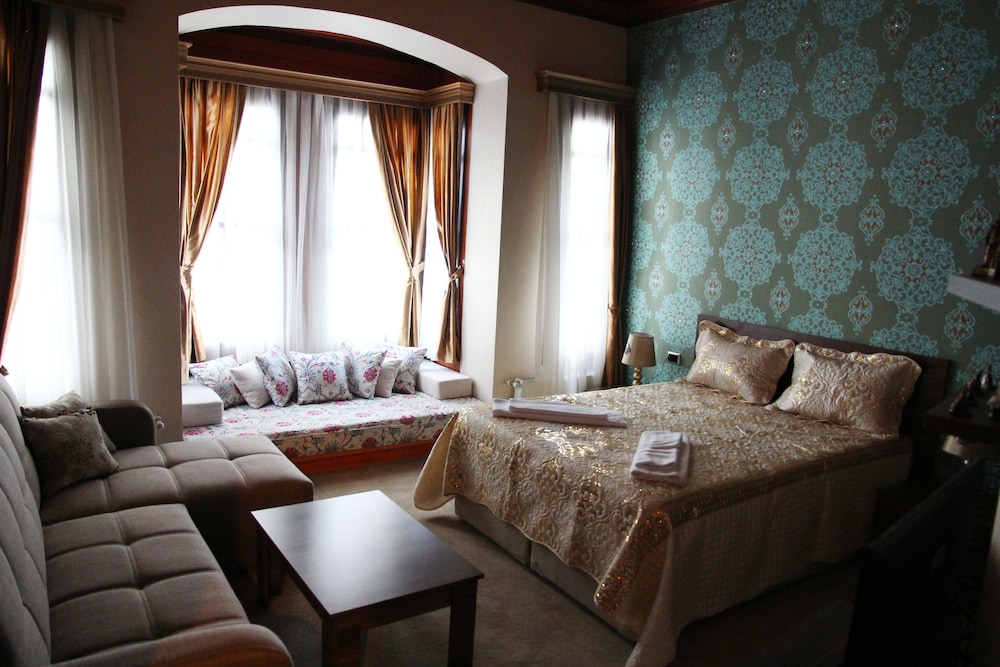 Suite, 2 Bedrooms photo 1