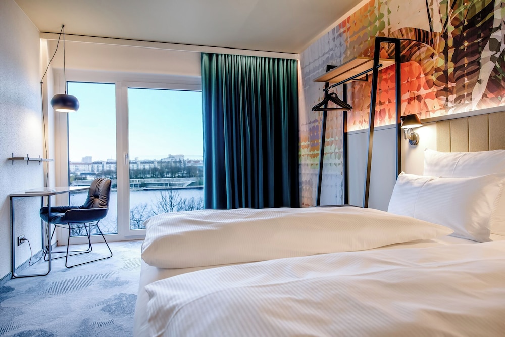 Room (THE ONE with a view)